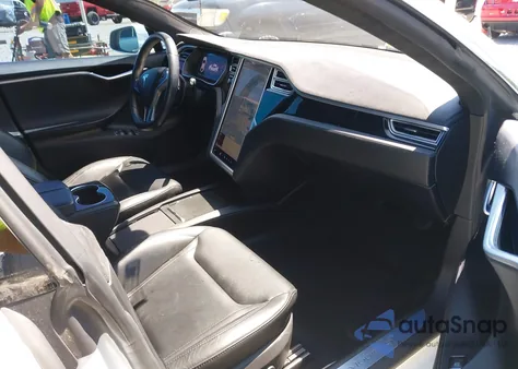 2016 Tesla Model S from USA, damaged, VIN 5YJSA1E29GF160332